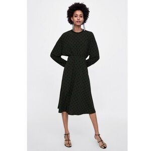 Zara Green and black polka dot A-Line Dress with Dolman Sleeves, nwot, medium